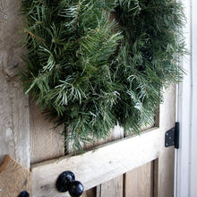 Load image into Gallery viewer, 24 Inch Concolor Fir Fresh Christmas Wreath